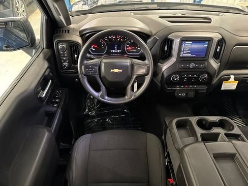 Used 2021 Chevrolet Silverado 1500 Custom AWD/4WD image 5