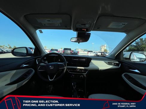 Used 2025 Buick Encore GX Preferred FWD image 27