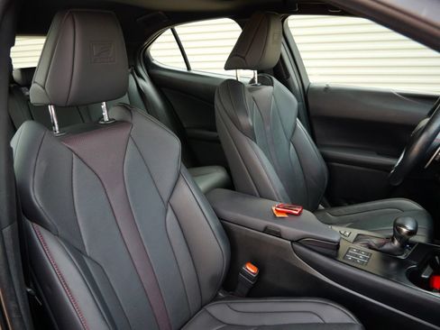Used 2023 Lexus UX 250h F Sport FWD image 16