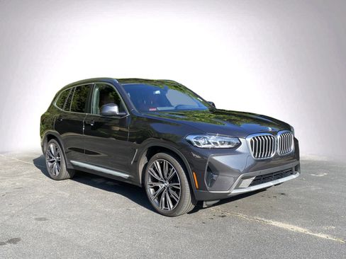 Used 2024 BMW X3 sDrive30i w/ Premium Package w/ZPA image 2
