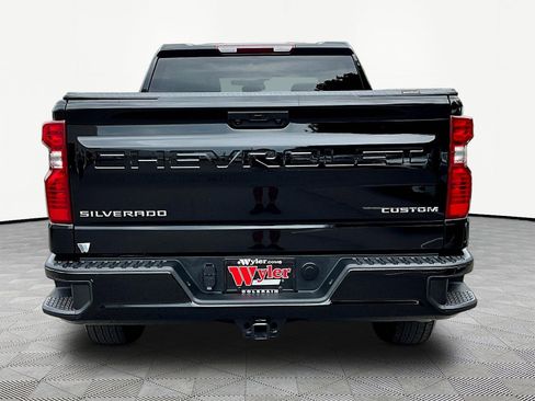 Used 2022 Chevrolet Silverado 1500 Custom AWD/4WD image 5