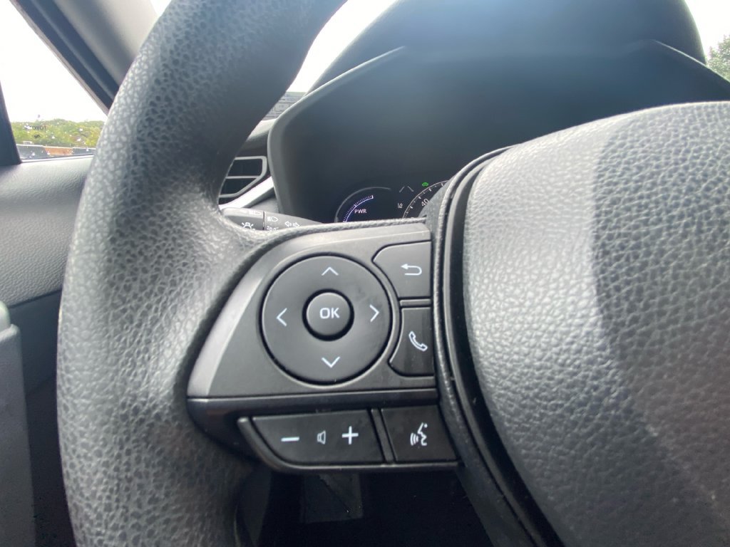 Used 2024 Toyota RAV4 XLE AWD/4WD image 17