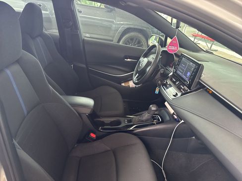 Used 2022 Toyota Corolla SE image 19