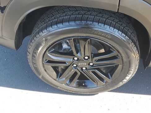Certified 2025 Chevrolet Trax ACTIV w/ Driver Confidence Package FWD image 5