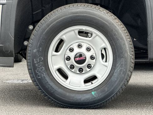 New 2025 GMC Sierra 2500 Pro w/ Convenience Package image 23