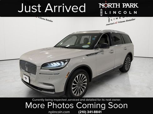 Used 2022 Lincoln Aviator Reserve w/ Equipment Group 201A AWD/4WD image 1