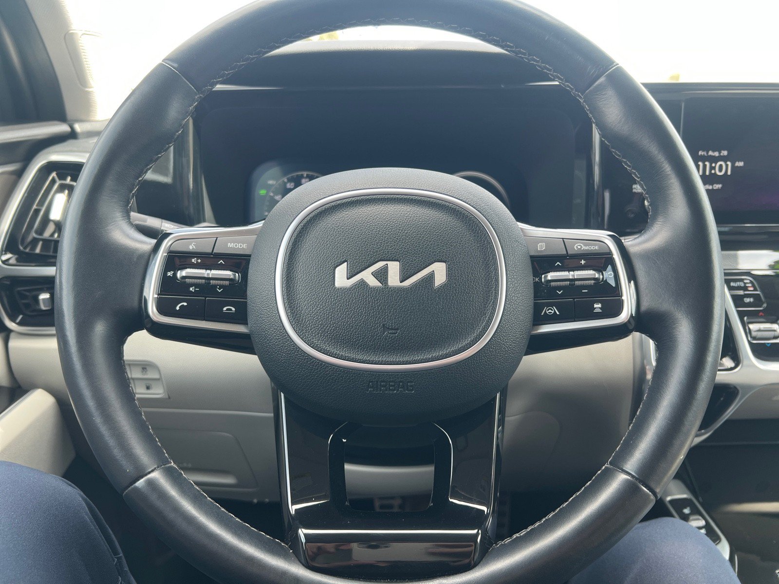 Used 2023 Kia Sorento SX Prestige AWD/4WD image 25