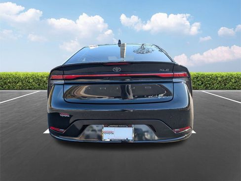 Certified 2024 Toyota Prius XLE image 5