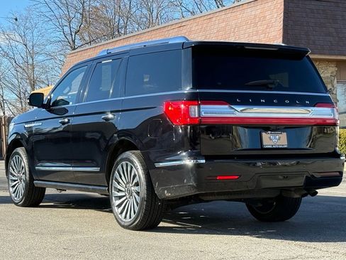 Used 2019 Lincoln Navigator Reserve image 3