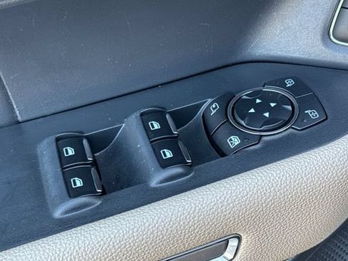 Used 2024 Ford Expedition Limited AWD/4WD image 12