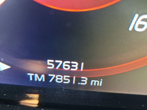 Used 2020 Volvo XC40 T4 R-Design w/ Protection Package Premier image 24