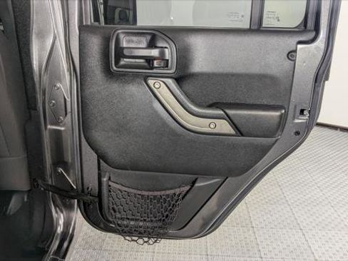 Used 2017 Jeep Wrangler Unlimited Sport w/ Quick Order Package 23S AWD/4WD image 19