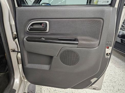 Used 2005 Chevrolet Colorado LS image 26