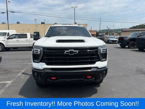 Used 2026 Chevrolet Silverado 2500 LT w/ Trail Boss Package AWD/4WD image 2
