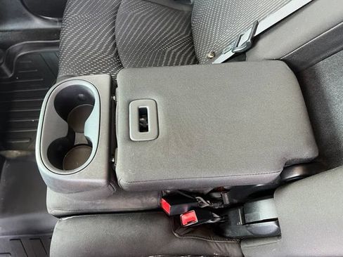 Used 2020 Dodge Journey SE w/ SE Popular Equipment Group FWD image 23