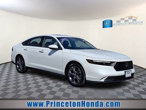 Used 2023 Honda Accord EX image 1
