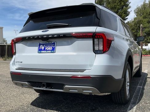 New 2026 Ford Explorer Active w/ Active Comfort Package image 59