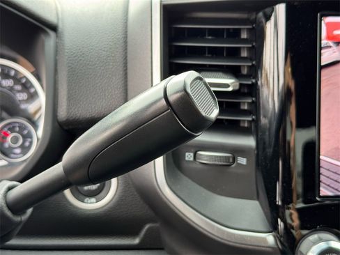 Used 2025 RAM 2500 Big Horn w/ Bed Convenience Group image 31