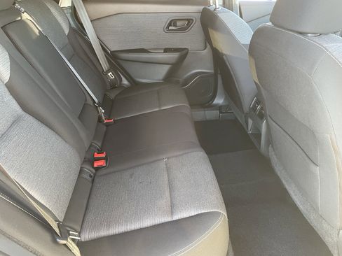 Used 2021 Nissan Rogue S image 12