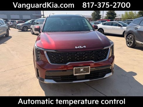 Certified 2024 Kia Sorento SX FWD image 7