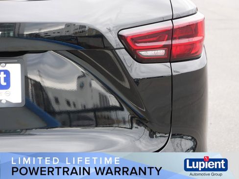 Used 2025 Chevrolet Blazer LT AWD/4WD image 7