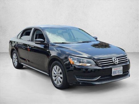 Used 2014 Volkswagen Passat 1.8T Wolfsburg Edition FWD image 3