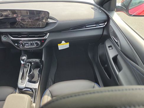 New 2026 Buick Envista Sport Touring w/ Convenience I Package FWD image 10