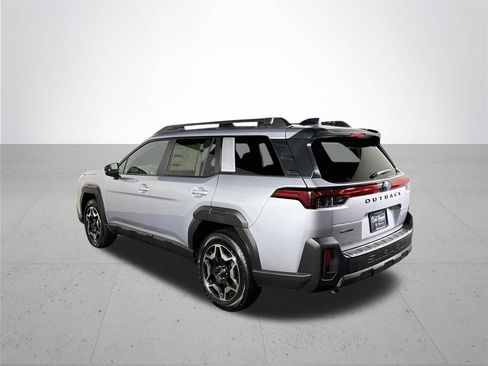 New 2026 Subaru Outback Touring AWD/4WD image 8