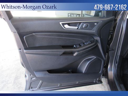 Used 2020 Ford Edge Titanium AWD/4WD image 37