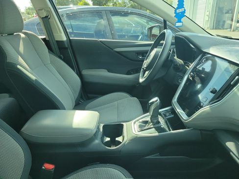 Used 2024 Subaru Outback Premium AWD/4WD image 10
