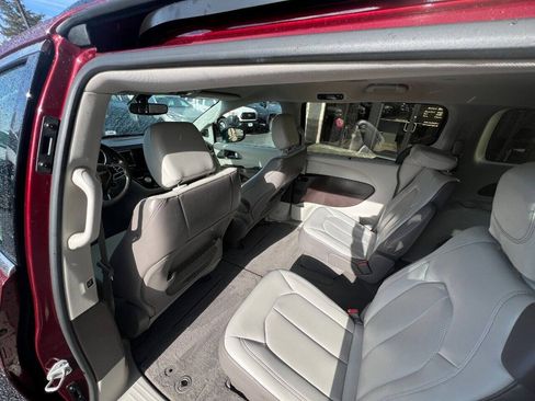 Used 2021 Chrysler Voyager Lxi FWD image 20