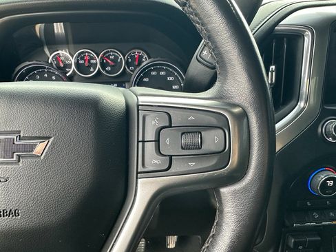 Used 2021 Chevrolet Silverado 1500 LT Trail Boss w/ Convenience Package II image 17