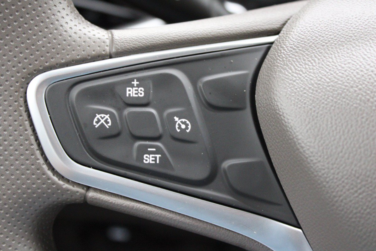 Used 2022 Chevrolet Malibu LS FWD image 17