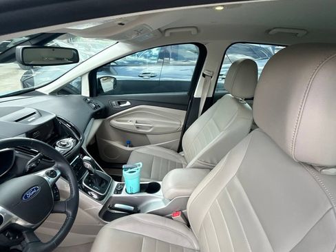 Used 2014 Ford C-MAX SEL w/ Equipment Group 302A FWD image 6