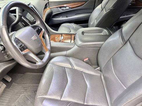 Used 2019 Cadillac Escalade Premium Luxury AWD/4WD image 8