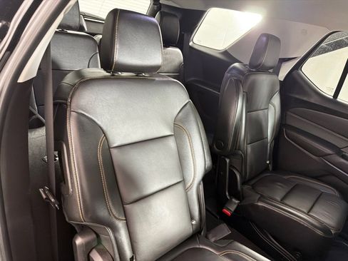 Used 2018 Chevrolet Traverse LT FWD image 25