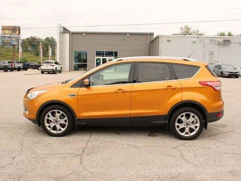 Used 2016 Ford Escape Titanium AWD/4WD image 3