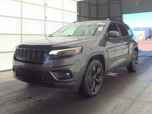 Used 2019 Jeep Cherokee Latitude Plus image 4