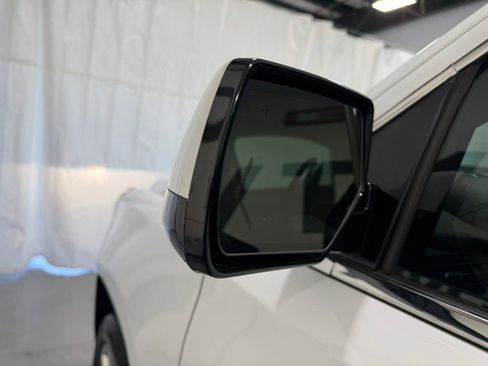 Used 2016 GMC Yukon Denali w/ Open Road Package RWD image 15