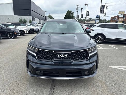 Used 2023 Kia Sorento EX AWD/4WD image 2