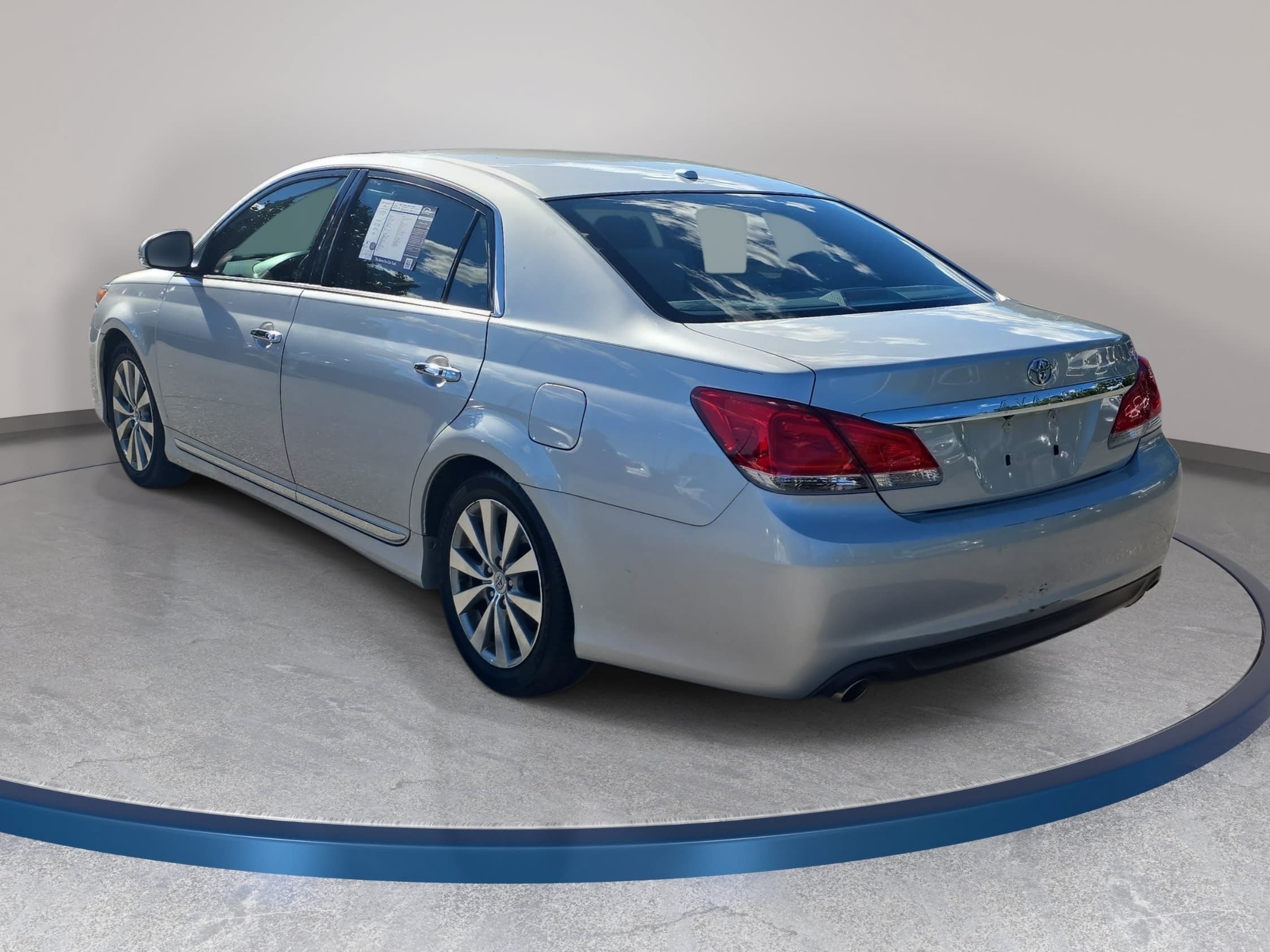 Used 2012 Toyota Avalon Limited FWD image 7
