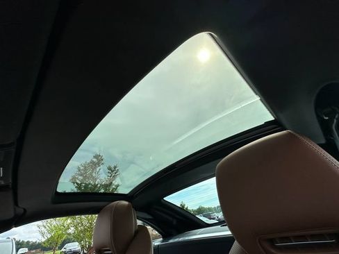 Used 2017 Mercedes-Benz SL 550 image 29