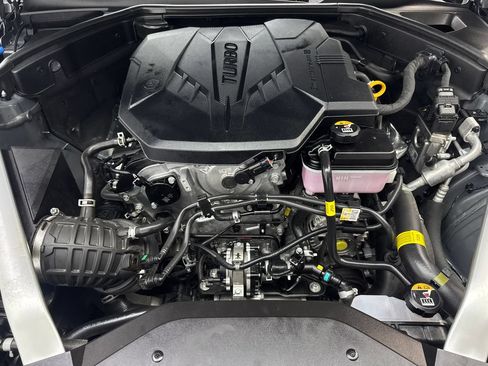 Used 2025 Genesis G70 2.5T RWD image 77