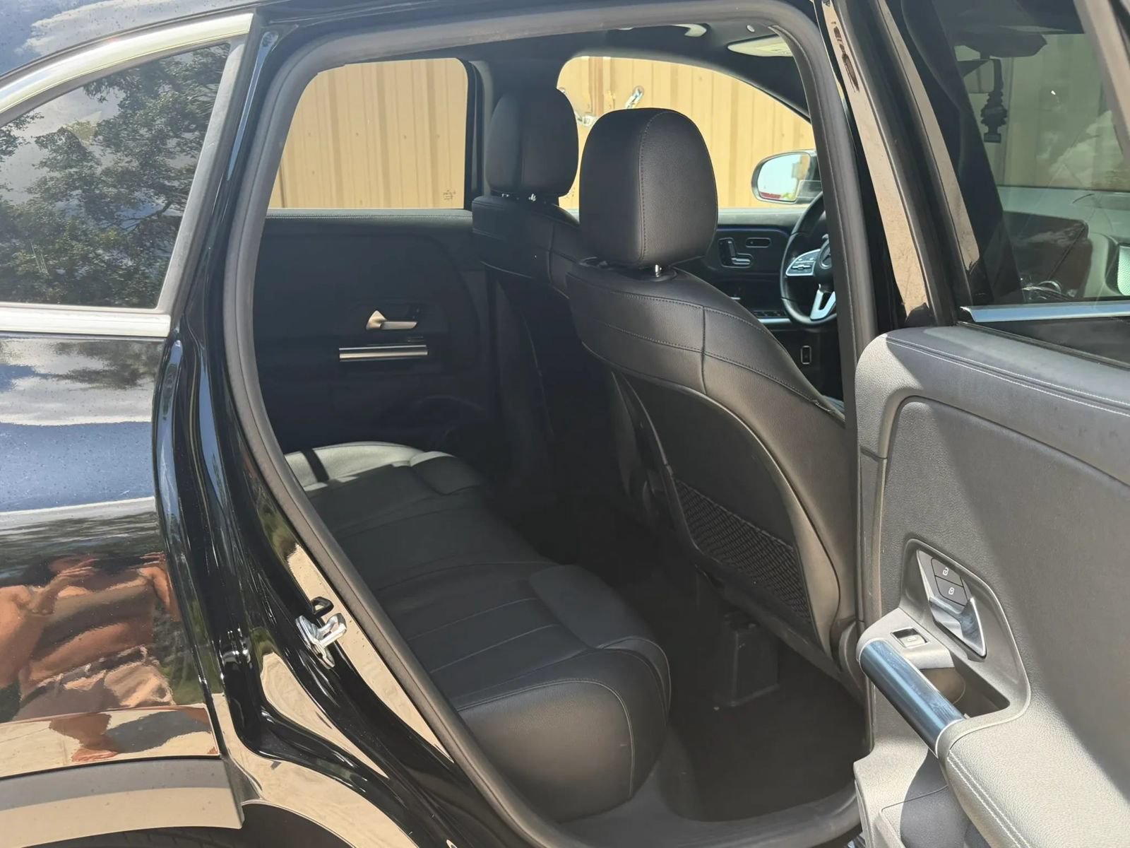Used 2021 Mercedes-Benz GLA 250 w/ Premium Package image 12