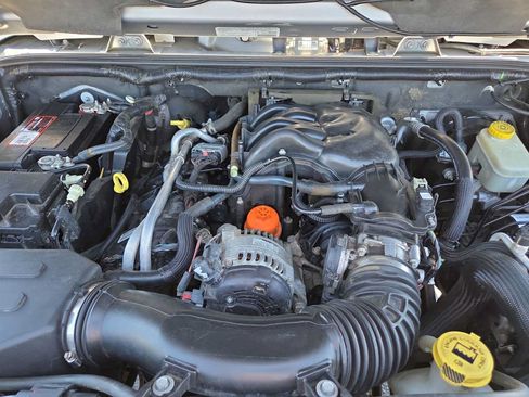 Used 2013 Jeep Wrangler Unlimited Sahara w/ Connectivity Group AWD/4WD image 17