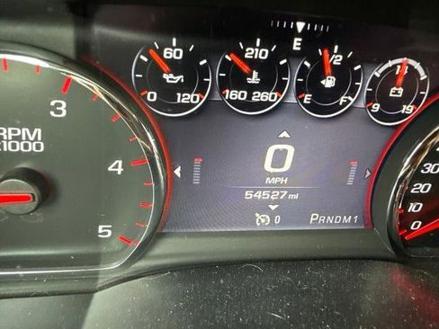 Used 2015 GMC Sierra 2500 Denali w/ Duramax Plus Package AWD/4WD image 7