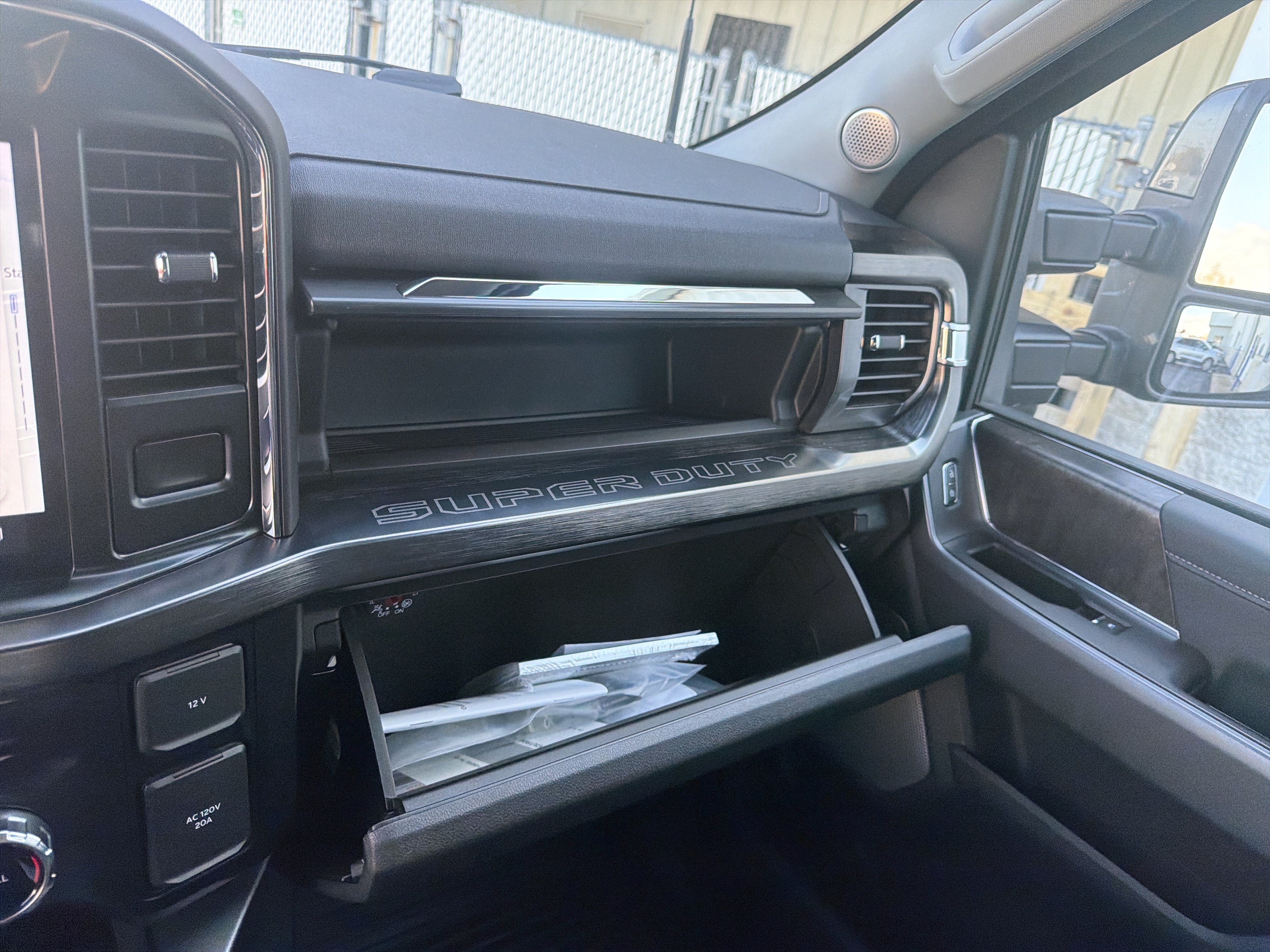 Used 2023 Ford F350 Lariat w/ Lariat Ultimate Package AWD/4WD image 47