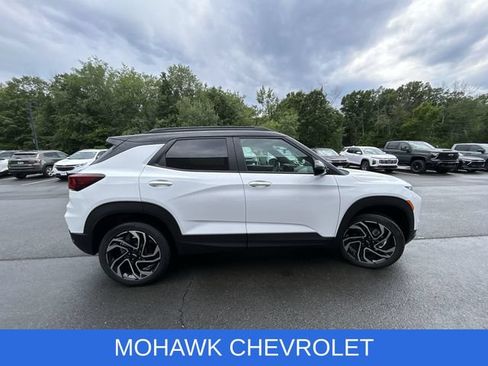 Used 2024 Chevrolet TrailBlazer RS AWD/4WD image 5