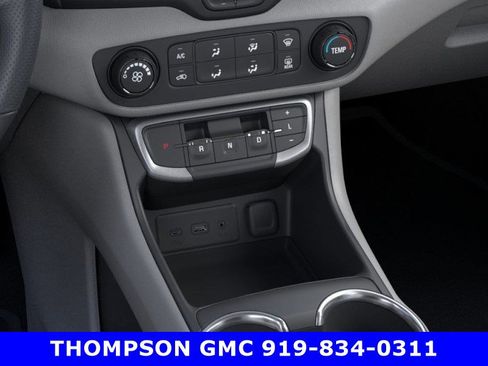 New 2023 GMC Terrain SLE image 23