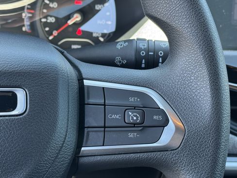 Used 2023 Jeep Compass Sport AWD/4WD image 17